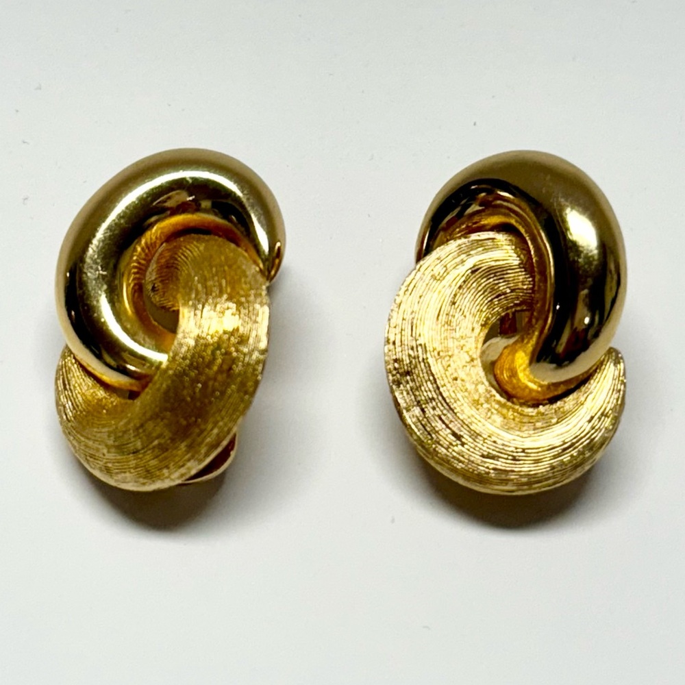 Vintage Christian Dior Gold Tone Interlocking Hoop Clip-On Earrings - Picture 2 of 5